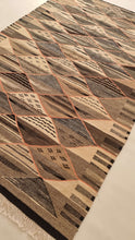 Load image into Gallery viewer, Picasso Berber Rug