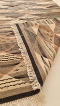Load image into Gallery viewer, Picasso Berber Rug