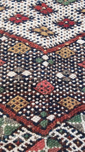 Load image into Gallery viewer, Tarahalt" 4'1"x12'5" Beni mguild, runner rug , Moroccan rug, Berber Rug, kilim rug, cute rug, 70s rug