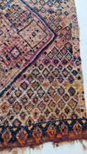 Load image into Gallery viewer, VINTAGE MOROCCAN RUG - MTIR