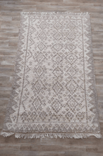 Load image into Gallery viewer, Handmade Moroccan rug