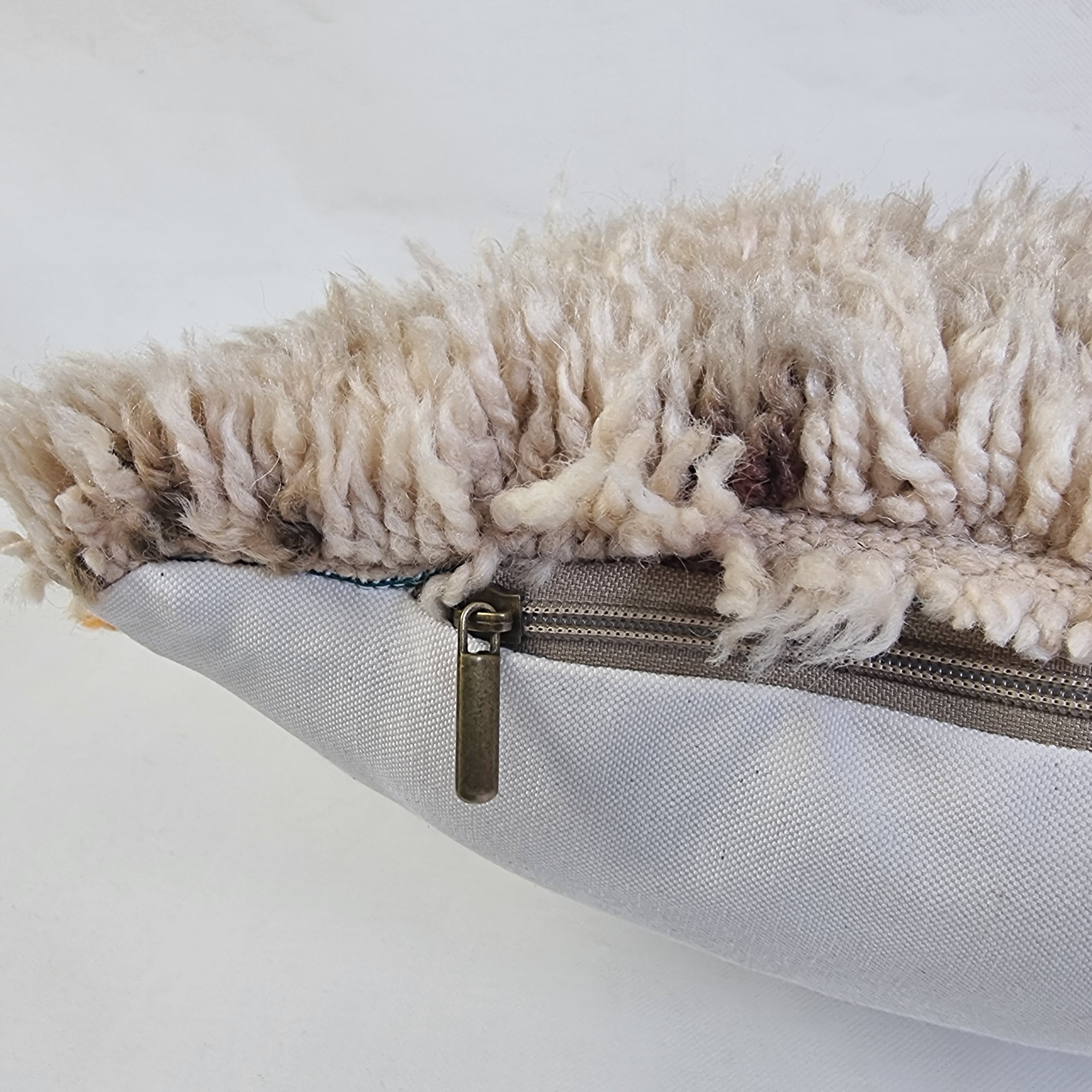 Vintage Beni Ourain Wool Pillow Cover | 16" x 25" MoroccanBazzArts