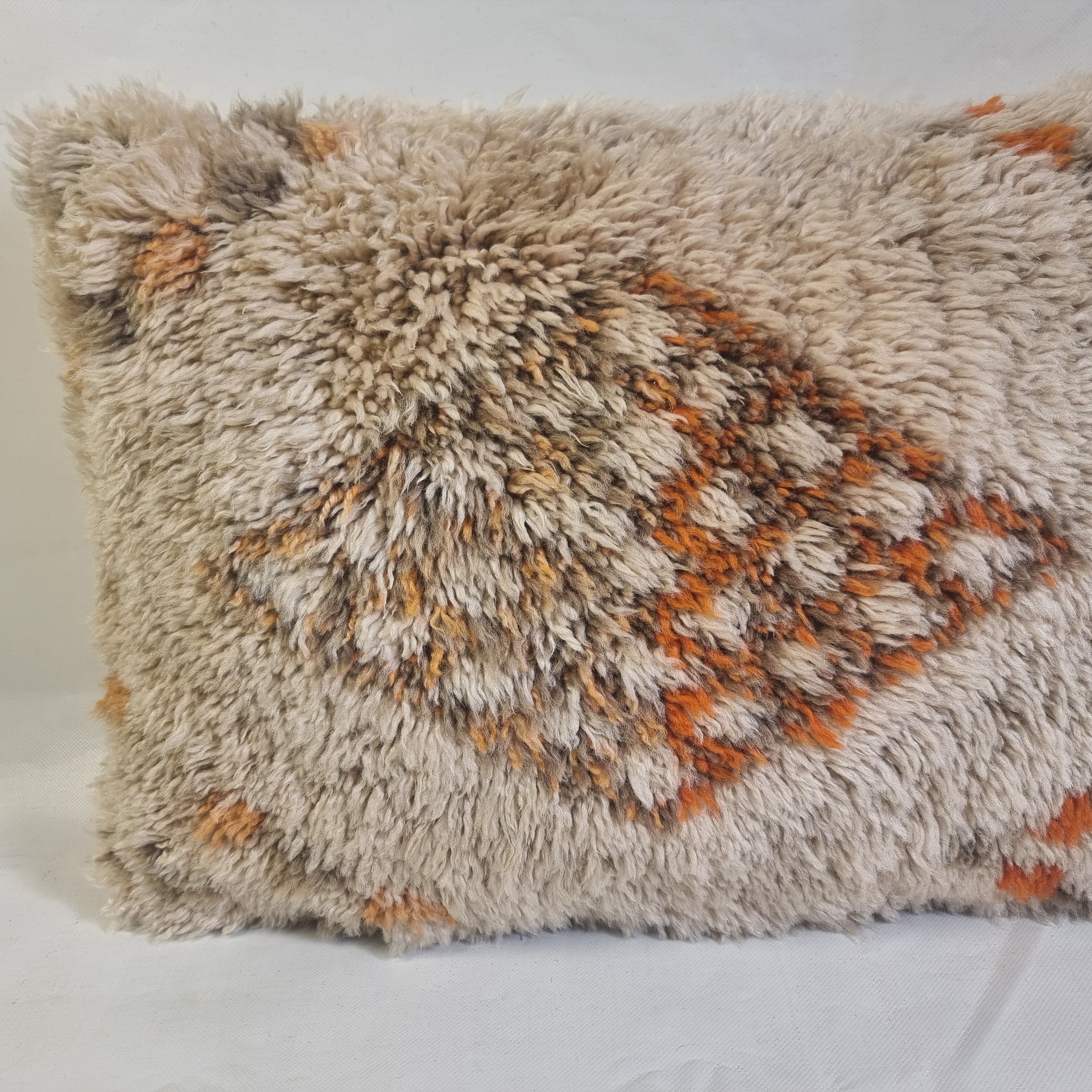 Vintage Beni Ourain Wool Pillow Cover | 16" x 25" MoroccanBazzArts