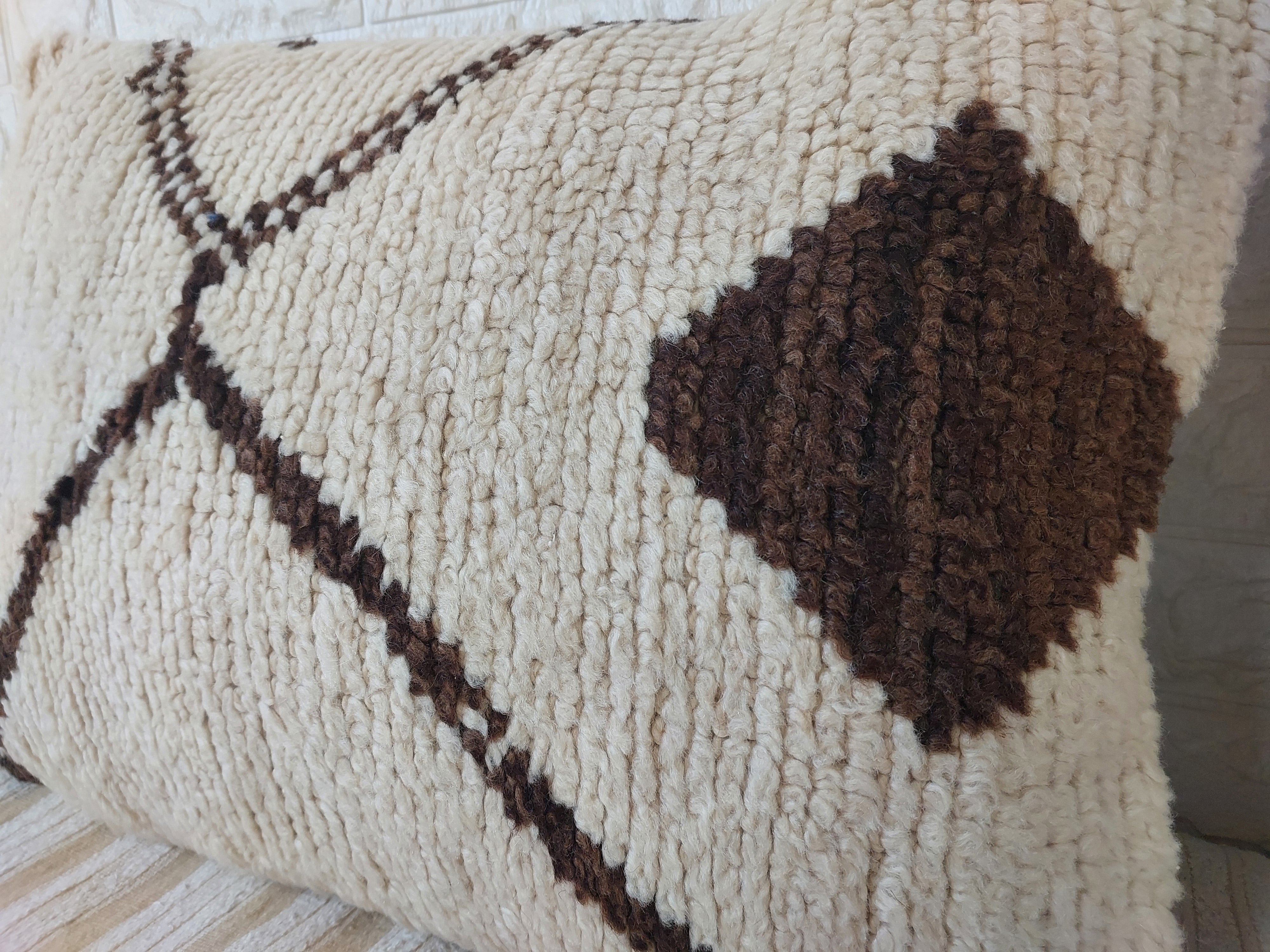 Set of 2 Vintage Azilal Moroccan Rug Pillows | 40x60 cm Ivory & Brown Undyed Wool Cushion Covers | Authentic Boho Lumbar Pillow Covers MoroccanBazzArts