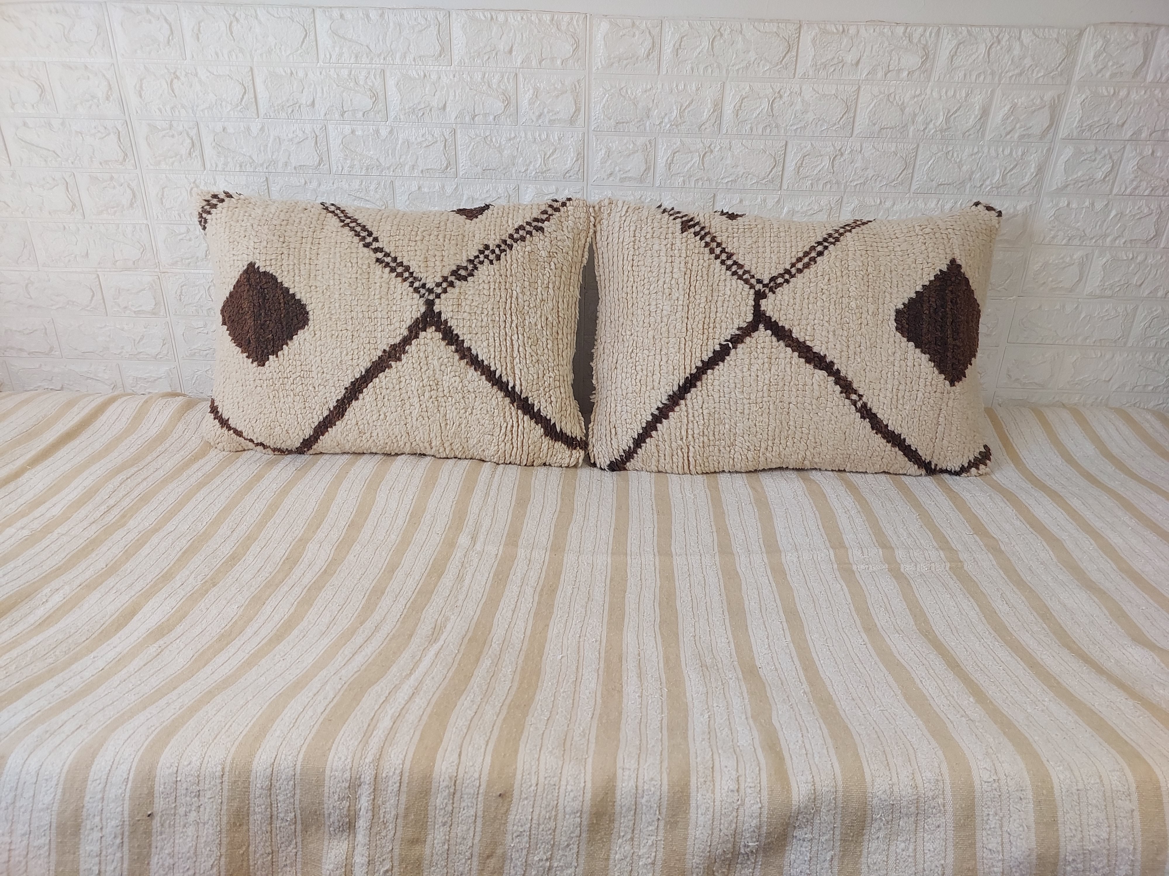 Set of 2 Vintage Azilal Moroccan Rug Pillows | 40x60 cm Ivory & Brown Undyed Wool Cushion Covers | Authentic Boho Lumbar Pillow Covers MoroccanBazzArts