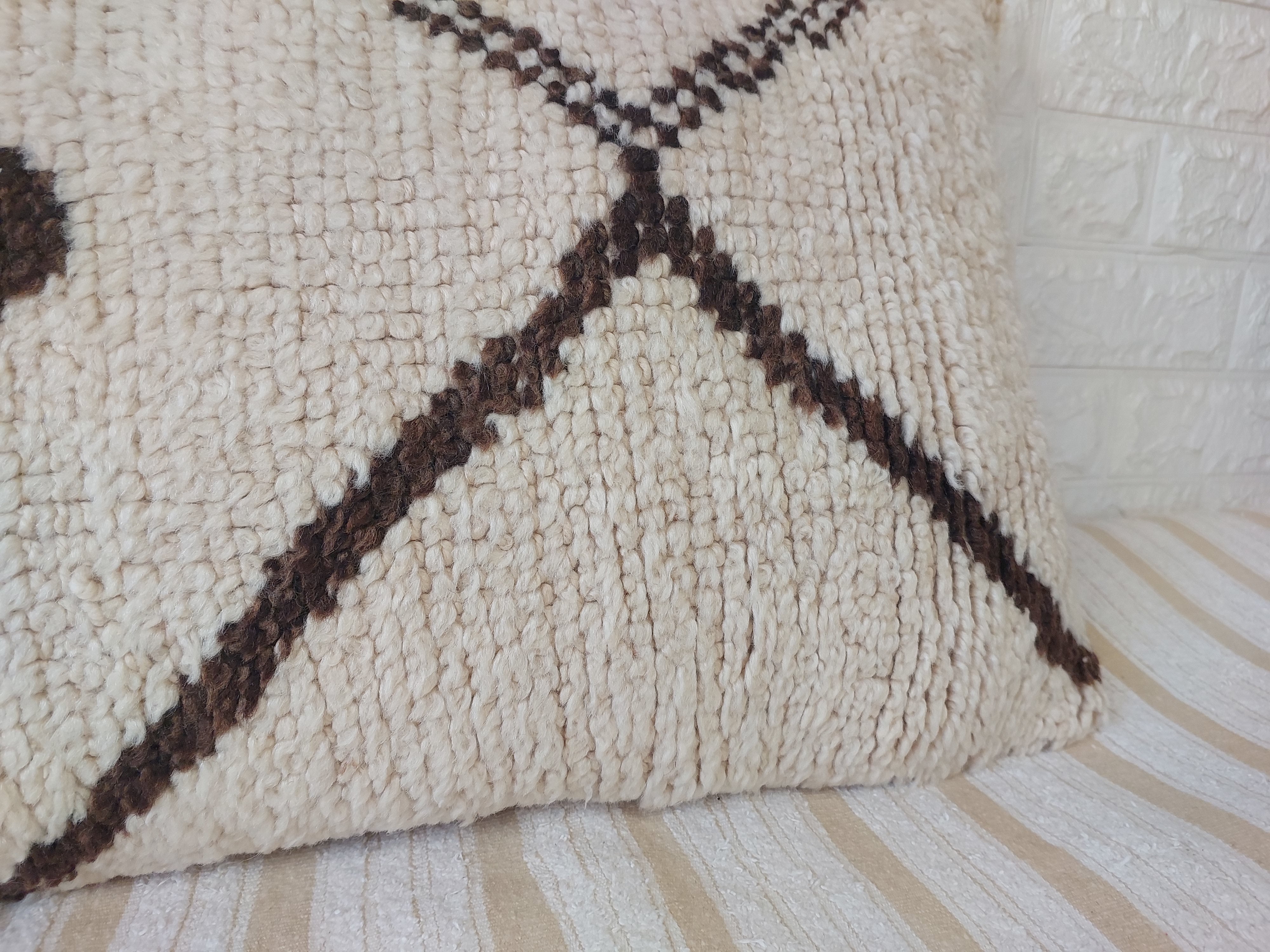 Set of 2 Vintage Azilal Moroccan Rug Pillows | 40x60 cm Ivory & Brown Undyed Wool Cushion Covers | Authentic Boho Lumbar Pillow Covers MoroccanBazzArts