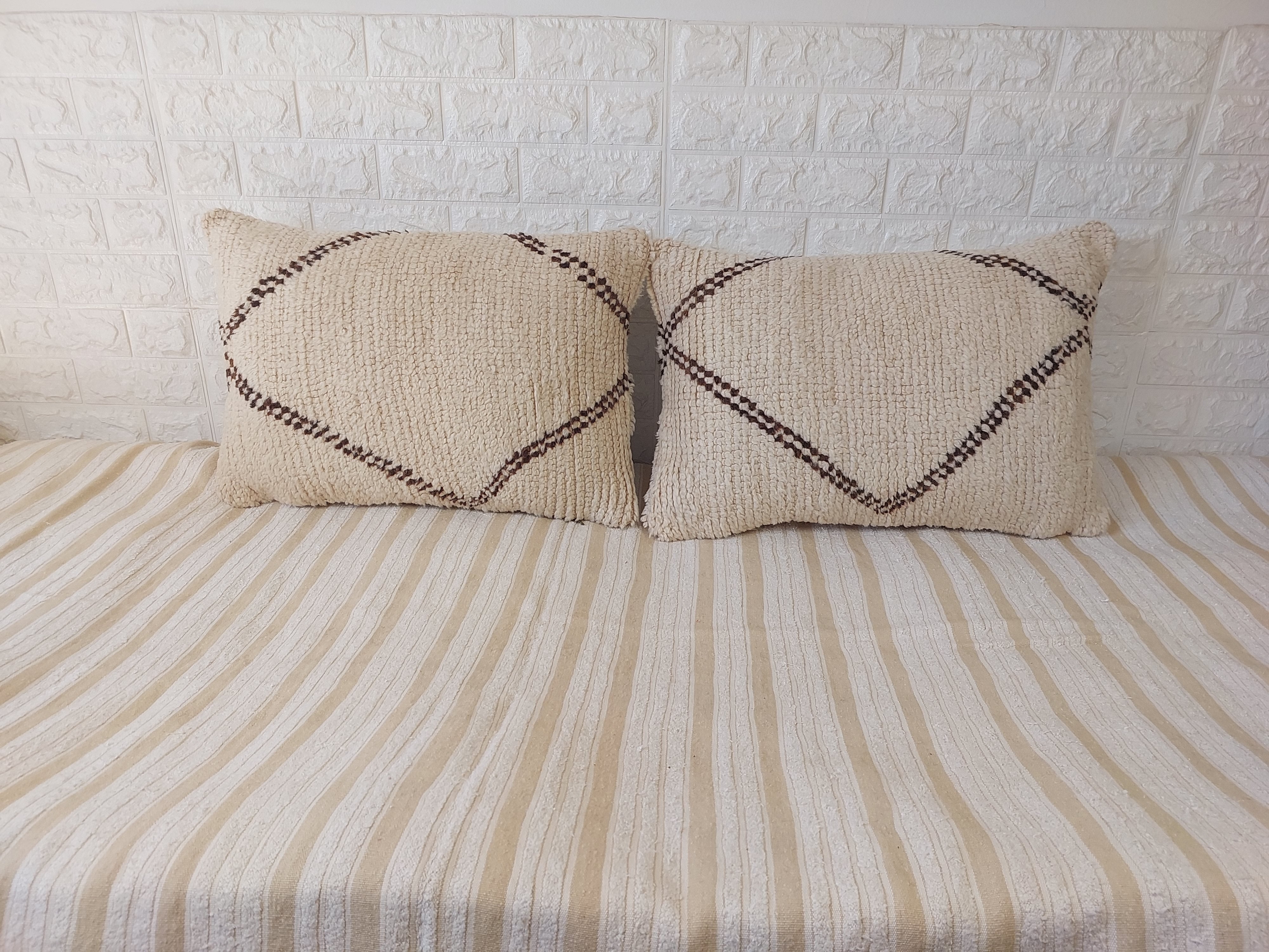 Set of 2 Vintage Azilal Moroccan Rug Pillows | 40x60 cm Ivory & Brown Undyed Wool Cushion Covers | Authentic Boho Lumbar Pillow Covers MoroccanBazzArts